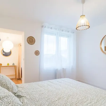 펜션 Belle Maison Pour 12 Personnes Cote De Granit Rose 플뢰뮈르보두